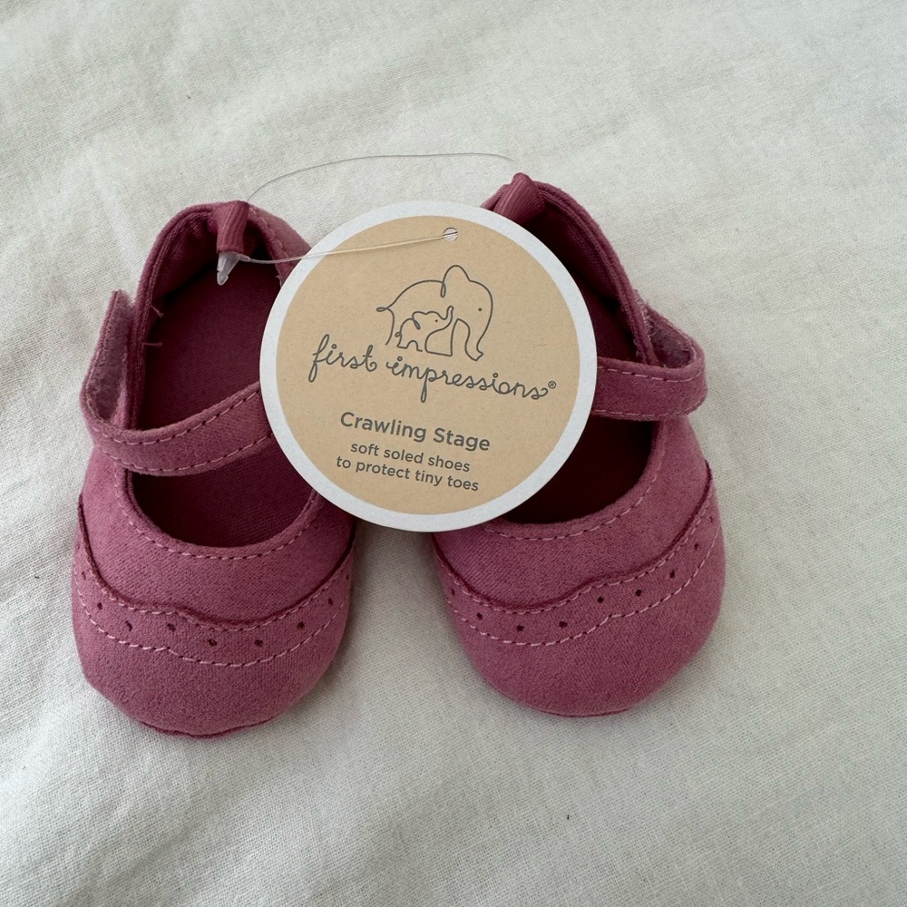 NWT Baby Girl crawling shoes